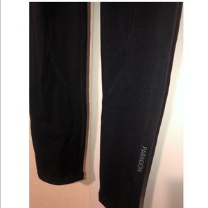 ✨Paragon Leggings ✨Size M